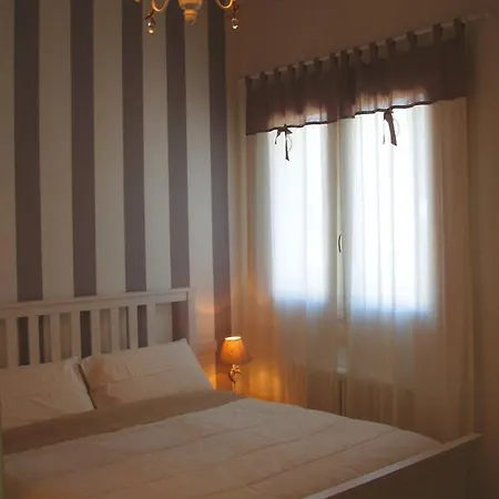 Bed & Breakfast La Porta Rossa Noale