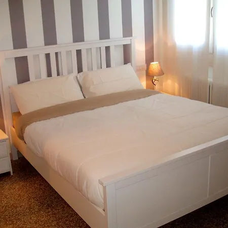 拉波特罗萨住宿加早餐旅馆 诺阿莱