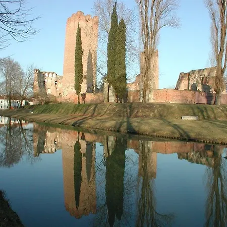 La Porta Rossa Bed & Breakfast Noale