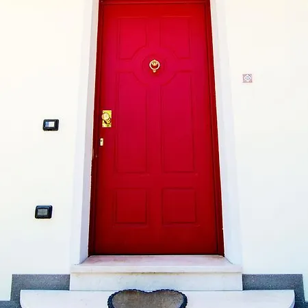 Bed & Breakfast La Porta Rossa