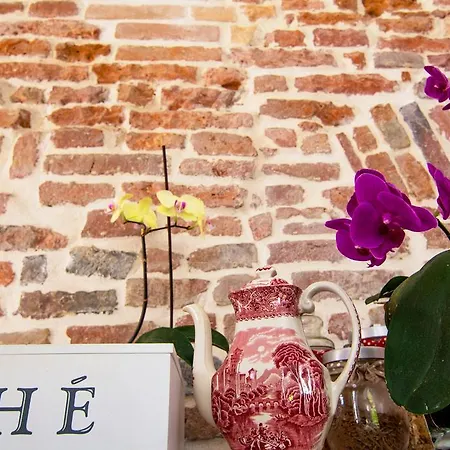 Bed & Breakfast La Porta Rossa