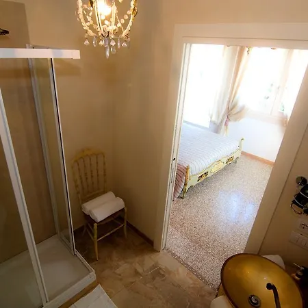 La Porta Rossa Bed & Breakfast