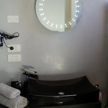 La Porta Rossa נואלה