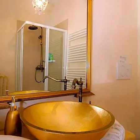 La Porta Rossa Bed & Breakfast 3*