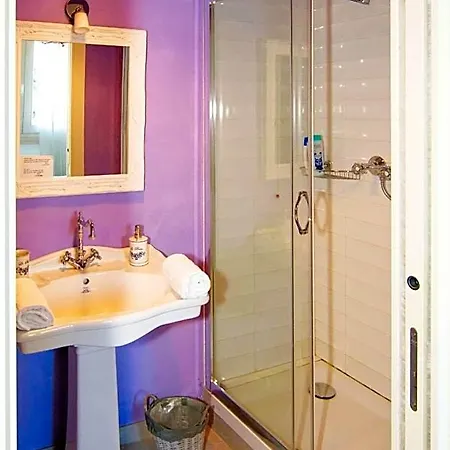 La Porta Rossa Bed & Breakfast 3*