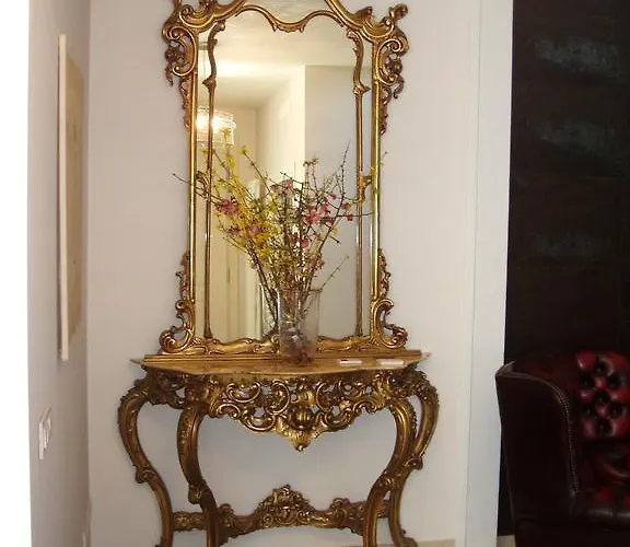 La Porta Rossa Bed & Breakfast 3*