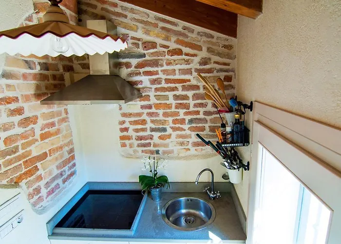 La Porta Rossa Noale